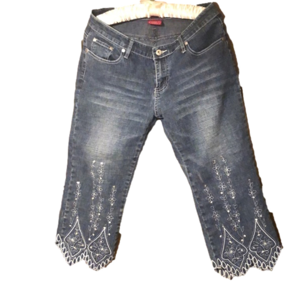 Jenny Jo Embroidered Sequined Capris 11/12